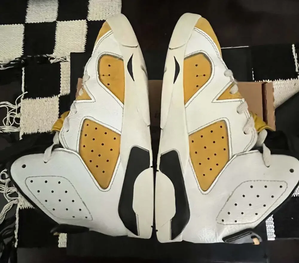 Air Jordan 6 Retro Yellow Ochre Basketball Sneakers size 2y